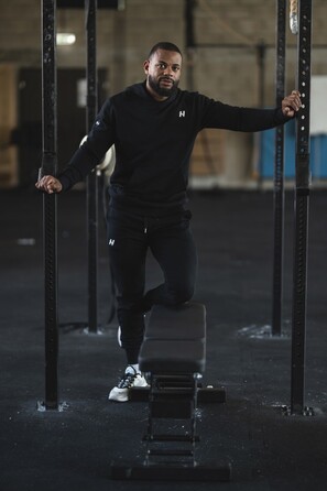 Штани Slim sweatpants with side pockets 'Reset” 321 Black