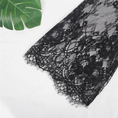 Халат з декоративним мереживом та довгими рукавами під пояс Star Night стрінги в комплекті, чорний, M