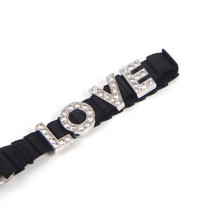 Мереживні стрінги Star Night з декором стразами Love ,чорні, S