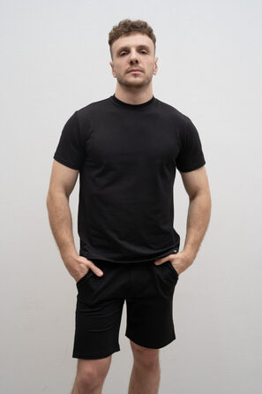 Футболка приталена