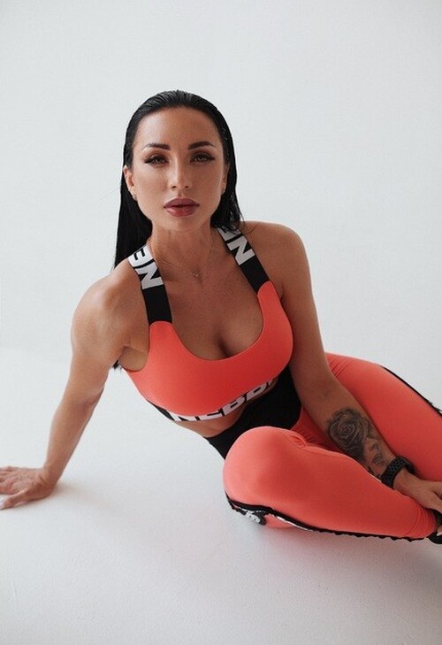 Топ Power Your Hero iconic sports bra 535 Peach