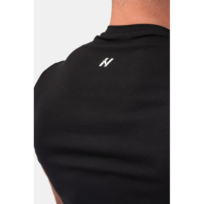 ФУТБОЛКА VERTICAL LOGO NEBBIA T-SHIRT BLACK 293