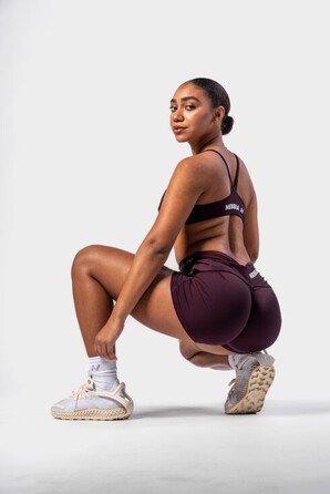 Шорти Nebbia V-shaping Belt Shorts STRONG BEAUTY Dark Red 428