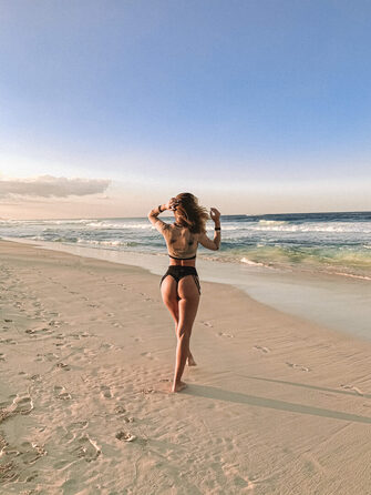 Купальник Крісті & Памела та Рашгард